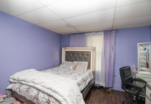 1261 36, Milwaukee WI 53215-1437 exterior