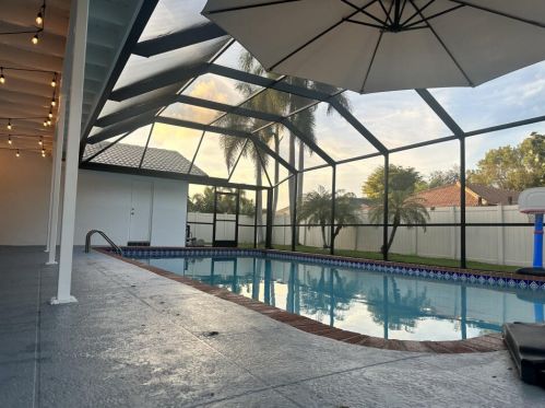 6821 Grande Dr, Boca Raton FL  33433-2736 exterior