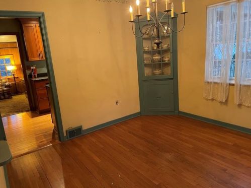 121 Sycamore Dr, Pittsburgh PA 15235-1965 exterior