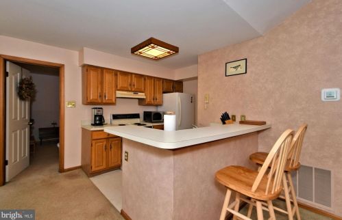 910 Foxmeadow Dr, Limerick PA 19468-1552 exterior