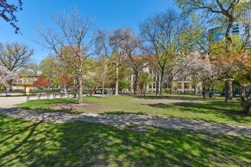 1030 State St, Chicago IL  60605-2203 exterior