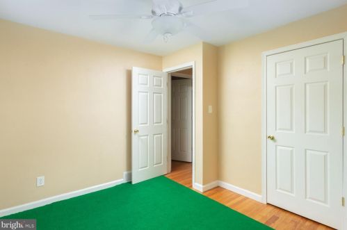 408 Route 156, Trenton NJ 08620-1728 exterior