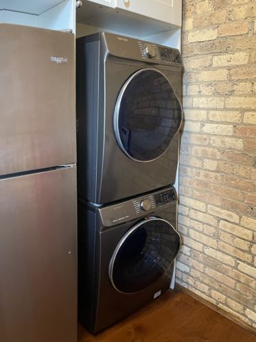 2510 Wayne Ave, Chicago IL 60614-2127 exterior