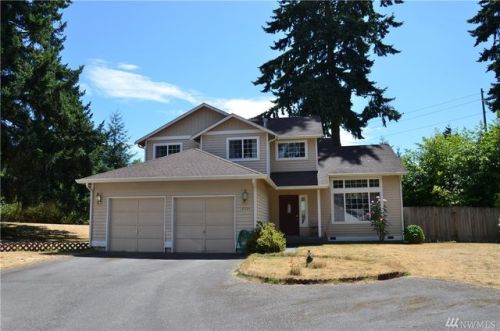 19524 7 Ave, Seattle WA  98155-1016 exterior