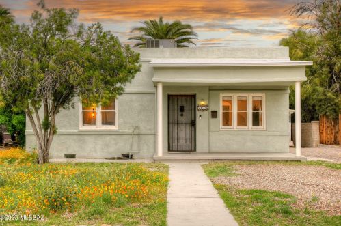 2015 8th St, Tucson, AZ 85719-5616