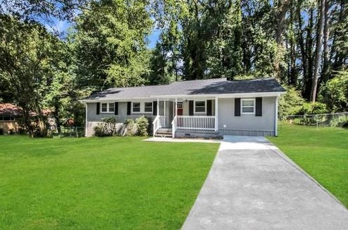 2167 Dorsey Ave, Atlanta GA  30344-2363 exterior