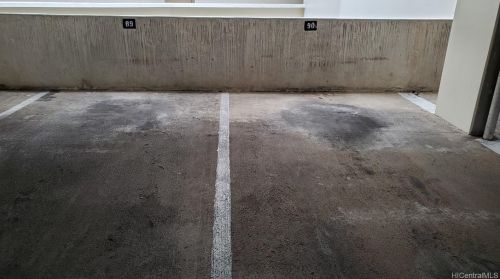 469 Ena Rd, Honolulu HI  96815-1749 exterior