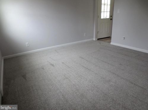 1547 Farmington Ave, Pottstown PA 19464-1401 exterior