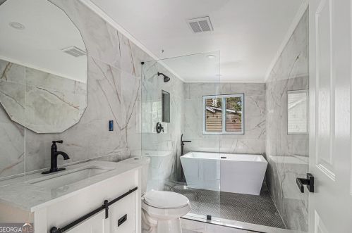 369 Adelle St, Atlanta GA  30315-6601 exterior