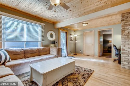 100 Dartmoor Rd, Saint Paul MN 55115-2082 exterior