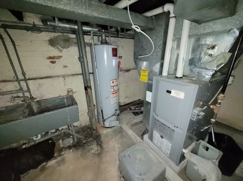 1449 Parkside Ave, Chicago IL 60651-1154 exterior