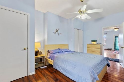 2013 E, Pittsburgh PA 15209-1809 exterior