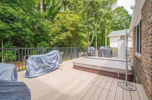 4882 Cambridge Dr, Atlanta GA 30338-5049 exterior