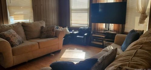 147 Brightwood Ave, Torrington CT 06790-5011 exterior