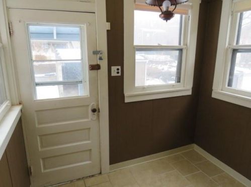 911 Kennebec St, Pittsburgh PA 15217-2605 exterior