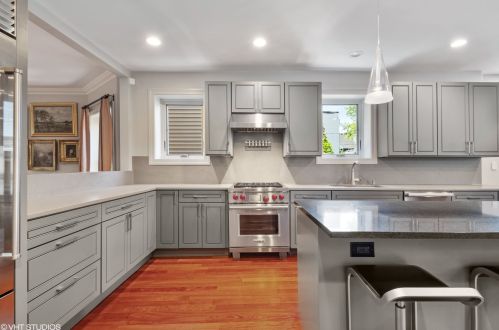 1734 Balmoral Ave, Chicago IL 60640-1003 exterior