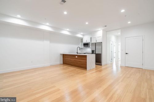 36 Channing St, Washington, DC 20001-1030