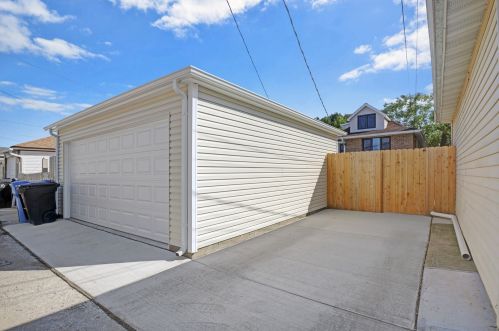 4106 Austin Ave, Chicago IL 60634-1617 exterior