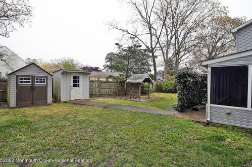 202 Conifer Dr, Lacey NJ 08731-3003 exterior