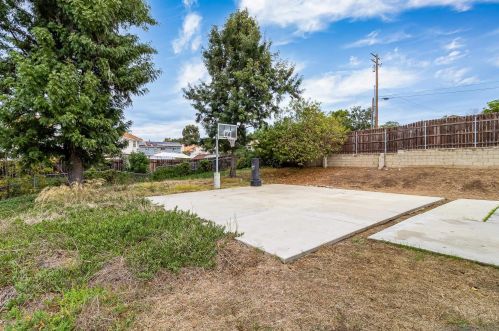 6964 Mount Vernon St, Lemon Grove, CA 91945-3433