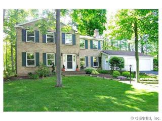 26 Wandering Trl, Pittsford, NY 14534-4158