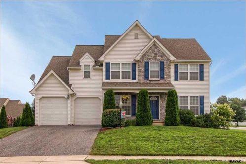 505 Sandstone Ln, York, PA 17404-9611