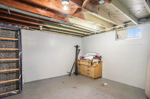 831 Hackley Ave, Meskegon MI 49444-1268 exterior