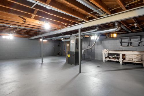 4912 78, Milwaukee WI 53223-5625 exterior