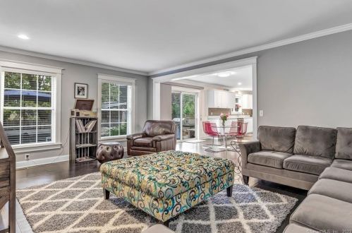 2 Scribner Ave, Norwalk CT 06854-2538 exterior