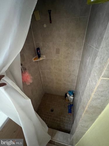 921 Friendship St, Philadelphia PA 19149-1621 exterior