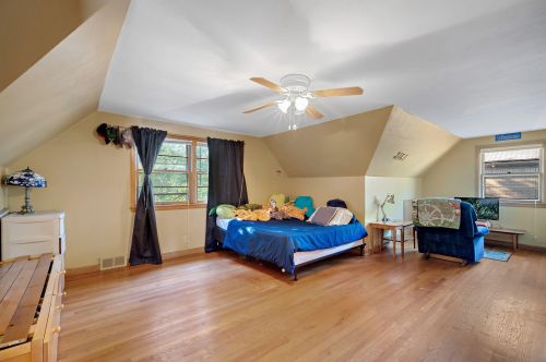 2188 81, Milwaukee WI 53219-3539 exterior