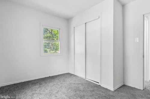 227 Gdn Ter, Runnemede NJ 08078-1420 exterior