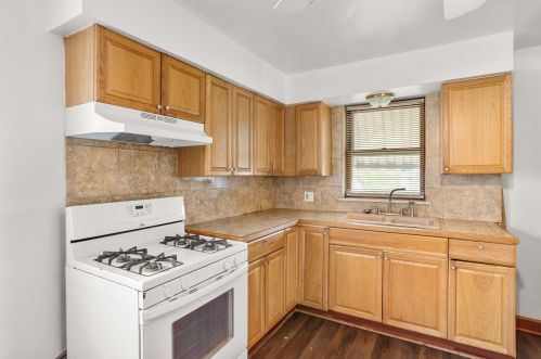 4542 Lamon Ave, Chicago IL 60639-3235 exterior