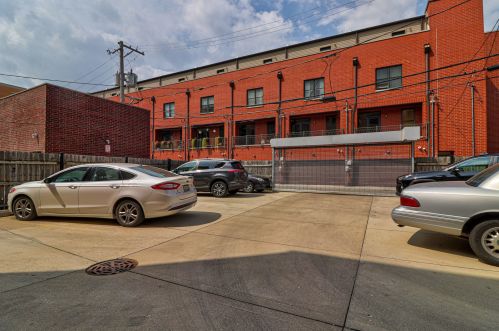 5002 Western Ave, Chicago IL 60609-4746 exterior