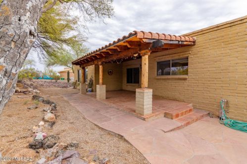4578 Camino De Ln Codorniz, Tucson AZ 85745-9592 exterior