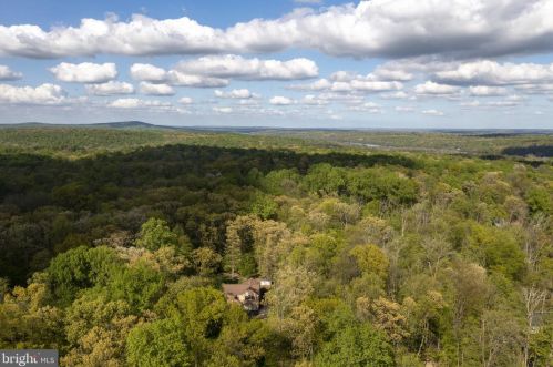 5284 Clymer Rd, Quakertown PA 18951-3266 exterior