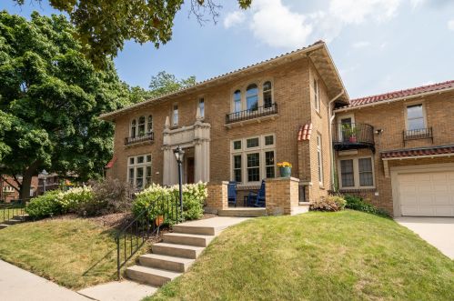 2723 Edgewood Ave, Milwaukee WI  53211-2913 exterior