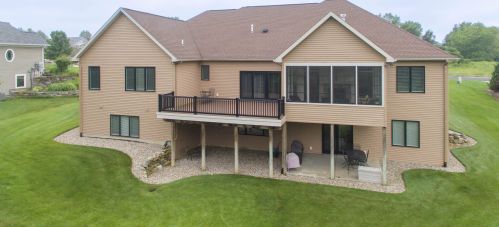 3900 Oakharbor St, Kalamazoo MI 49009-6185 exterior