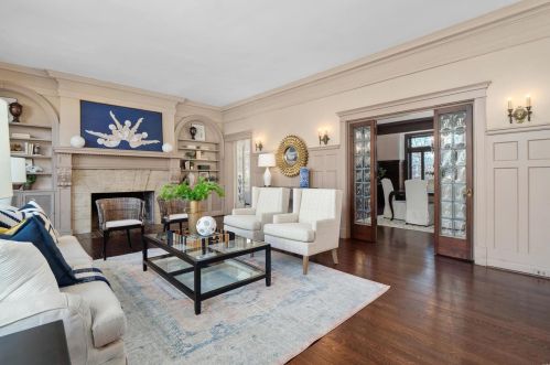 16 Kingsbury Pl, Saint Louis MO 63112-1825 exterior