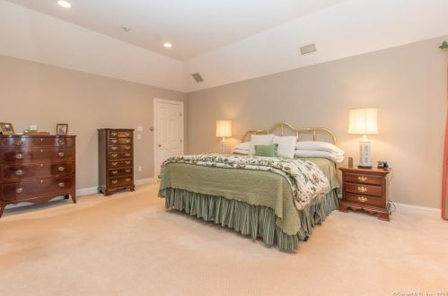 45 Deforest Rd, Wilton CT 06897-1908 exterior