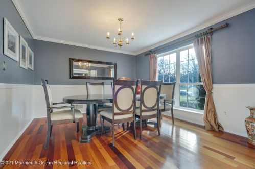 17 Cottonwood Dr, Jackson Twp NJ 08527-4940 exterior