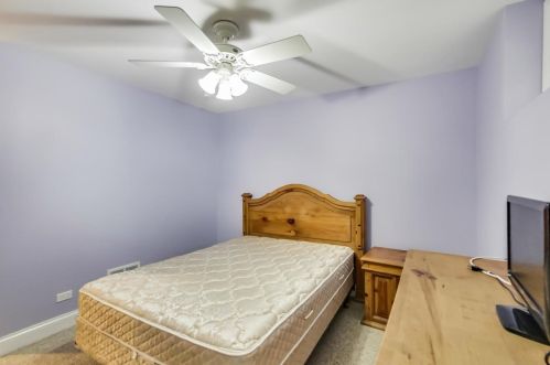 5056 Claremont Ave, Chicago IL  60625-1810 exterior