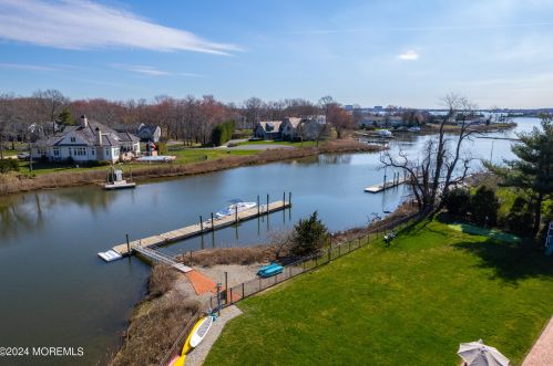 51 Wardell Ave, Locust NJ 07760-1037 exterior