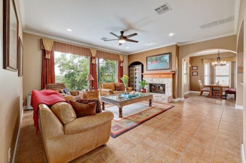 12804 Capella Trl, Austin TX 78732-1934 exterior