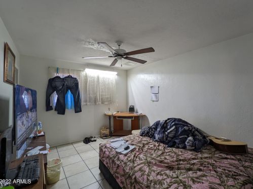 4225 Cavalier Dr, Phoenix AZ 85017-1727 exterior