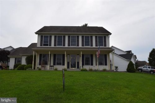 323 Hunter Path Rd, Hummelstown PA  17036-2716 exterior