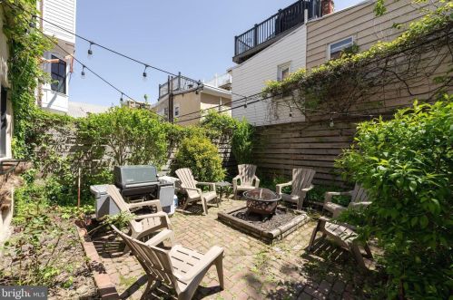 1223 6 St, Philadelphia PA 19120-3101 exterior