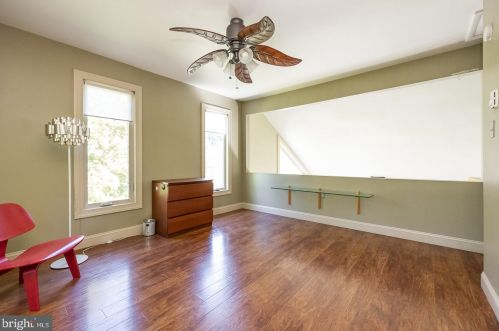 2416 Evergreen Ln, Pottstown PA 19465-8884 exterior