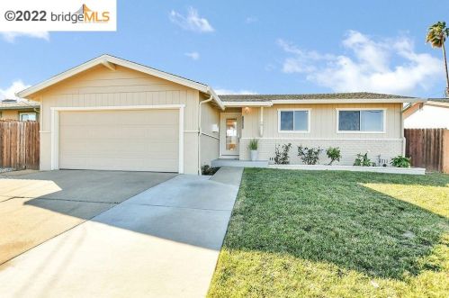 2225 Saint George Dr, Concord, CA 94520-1328