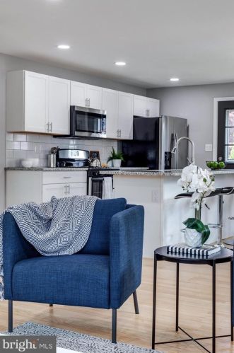 337 Holland St, Chester PA 19022-1011 exterior